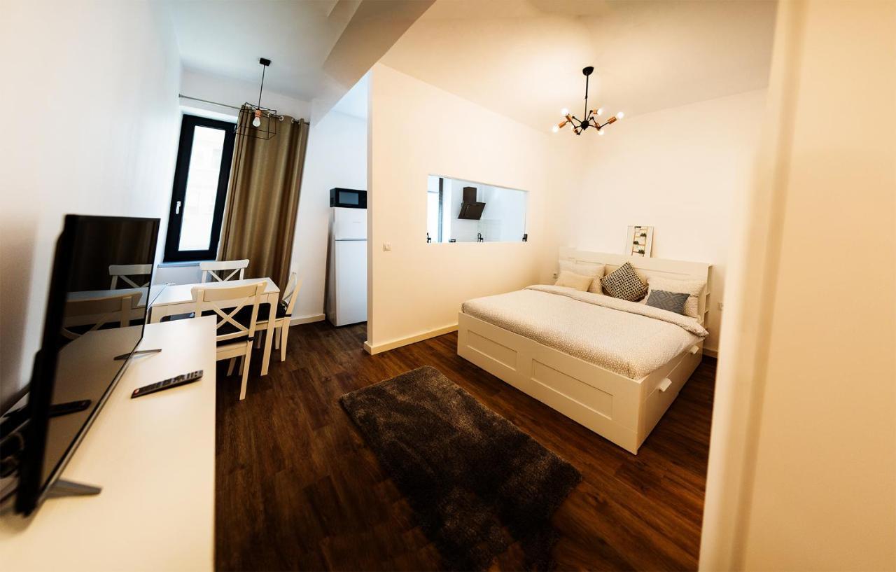 BlajApartHotel Buitenkant foto