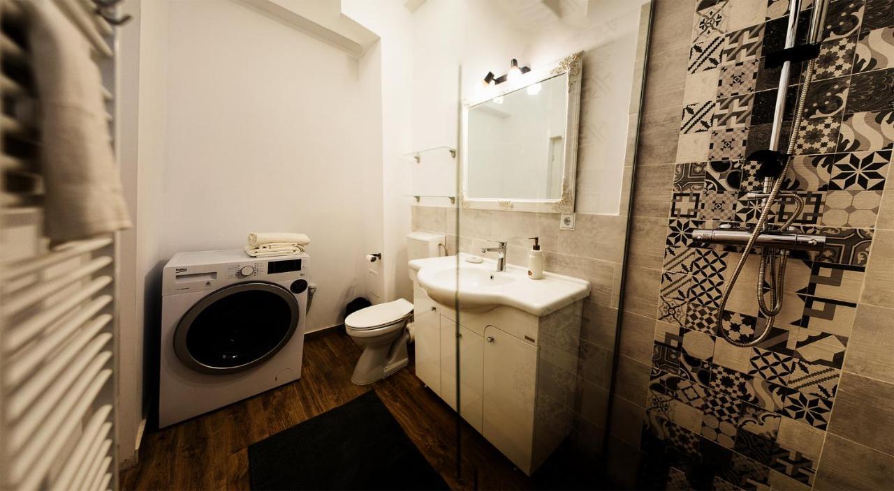 BlajApartHotel Buitenkant foto