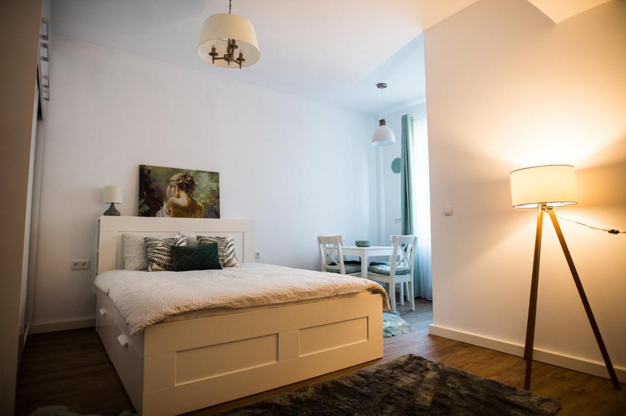 BlajApartHotel Buitenkant foto